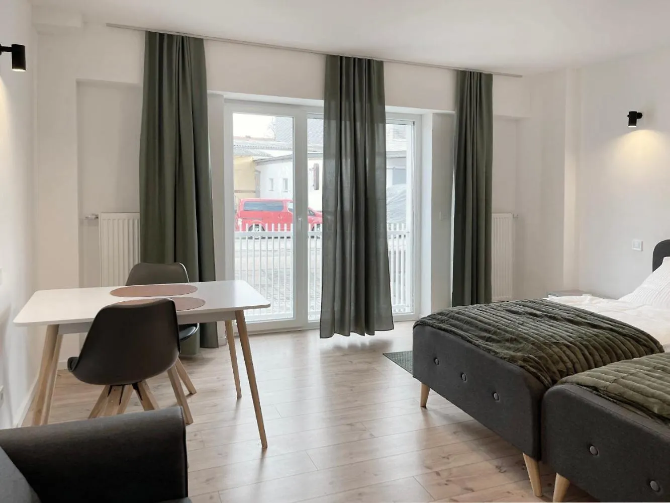 Board Inn - Haus Regensburg 0*,